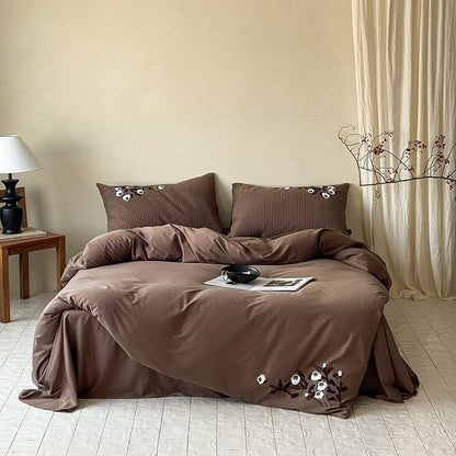 Edles Bettbezug- und Kissenbezug-Set aus Baumwollsatin mit floraler Relief-Stickerei