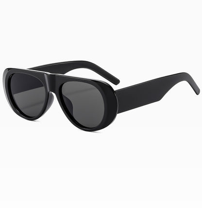 Zeitgenössische Überdimensionierte Schildbrille Brehn