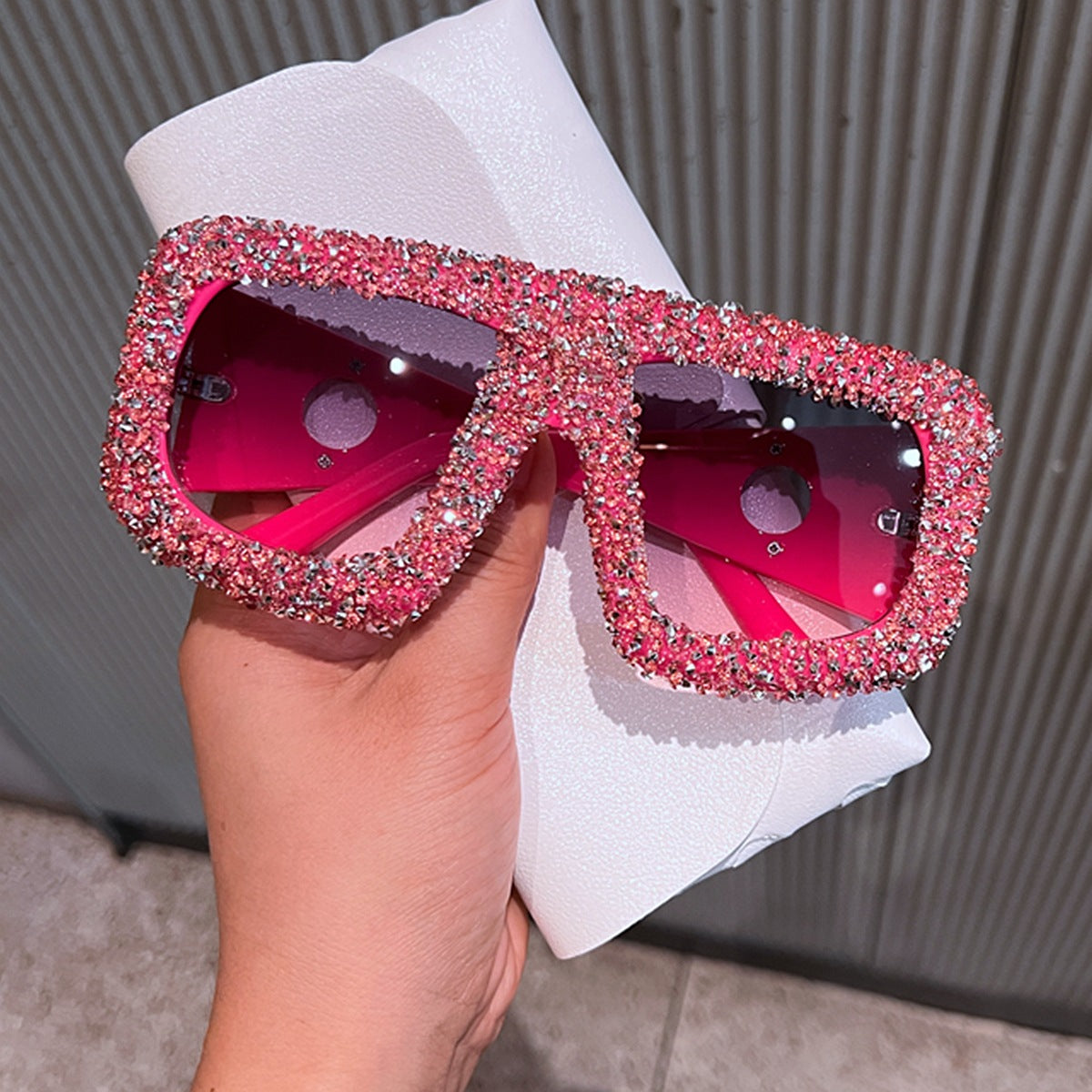 Damen Sonnenbrille mit extravaganten Strassdetails Brehn