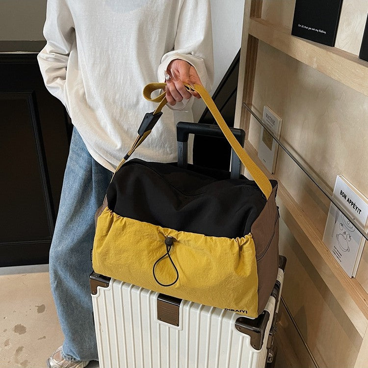 Sportliche Umhängetasche Mit Vielseitigem Fächerdesign Brehn