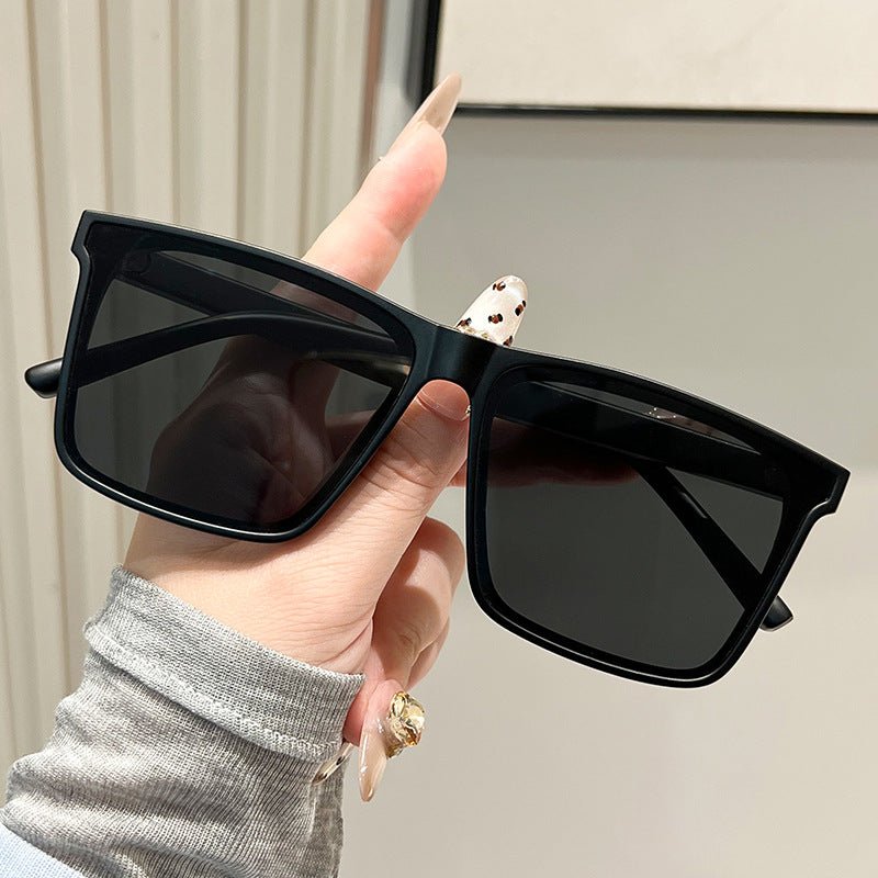 Damen trendige quadratische Sonnenbrille mit UV-Schutz und stylischem transparenten Rahmen Brehn