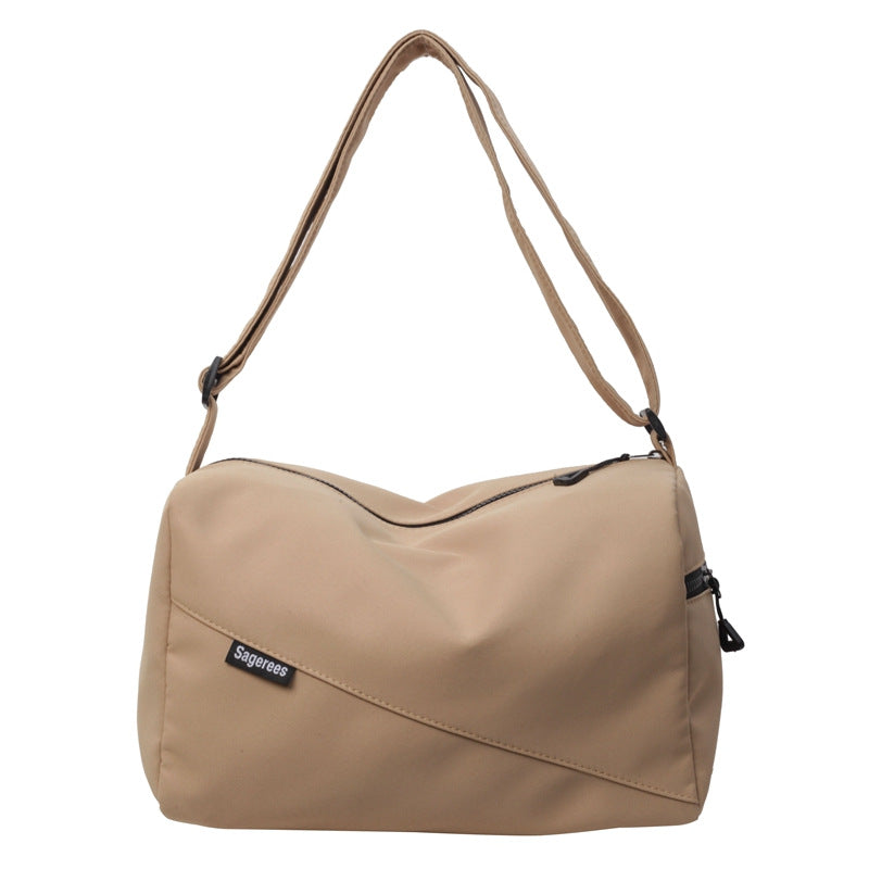 Designer Tragetasche Mit Einzigartigem Schnitt Brehn