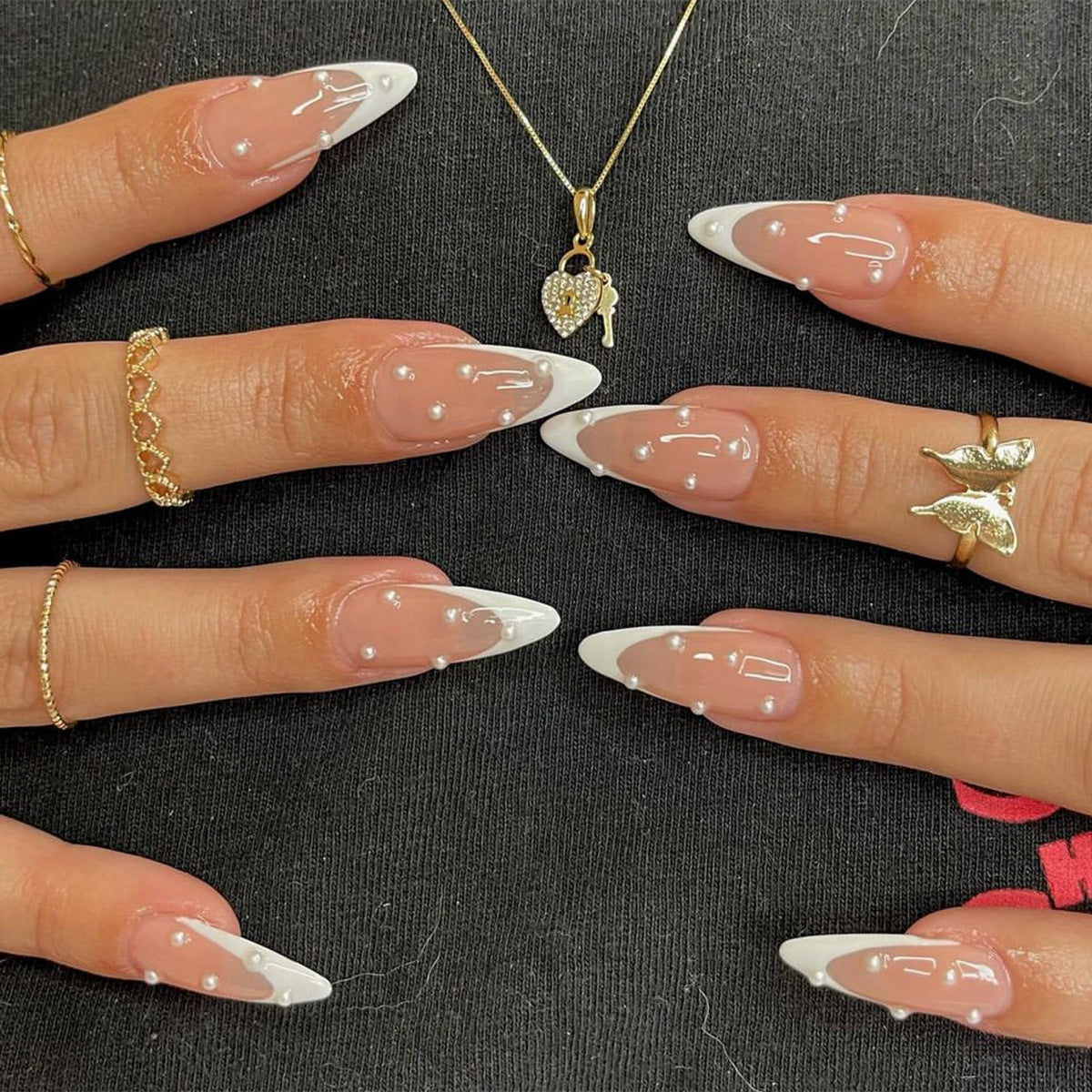 Kunstnagelset mit eleganten French Tips Brehn