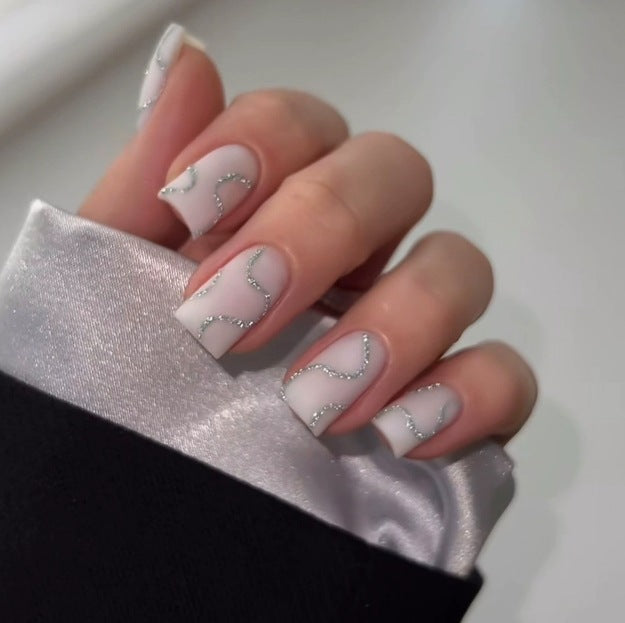 Elegante Gel-Maniküre Brehn