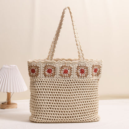Handgehäkelte Strandtasche mit Floralen Akzenten Brehn