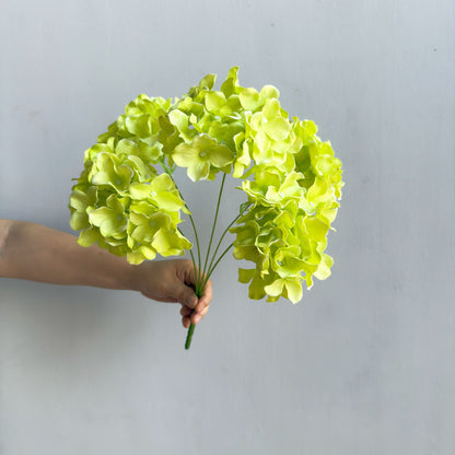 Elegante Blumenarrangement