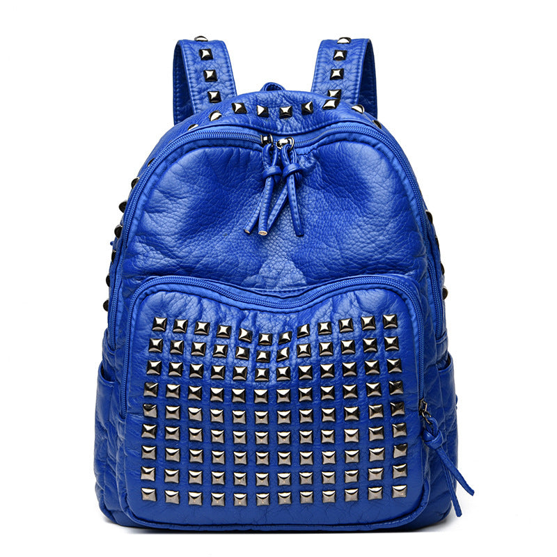 Stylischer genagelter Leder-Rucksack