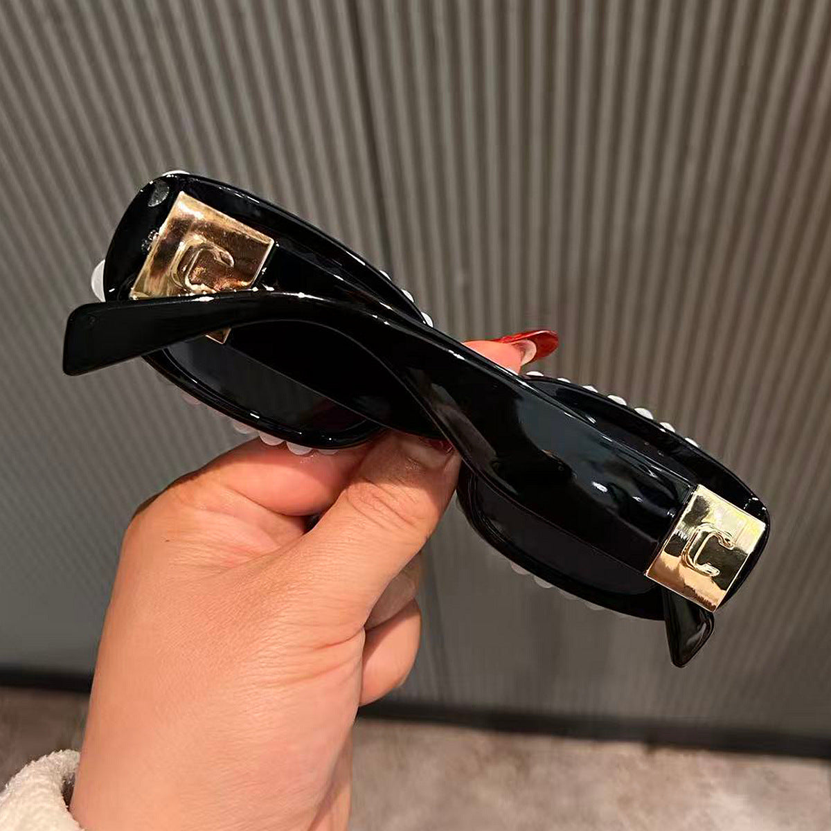 Damen modische Sonnenbrille mit luxuriösem Perlenrahmen Brehn