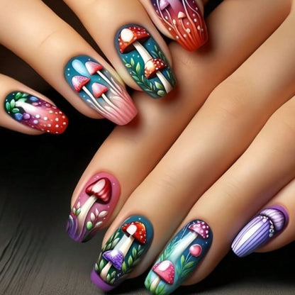 Künstlerische Pilz Nagelkunst Brehn