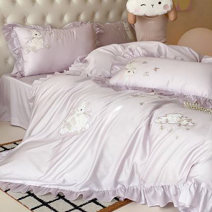 Seidig gesticktes Bunny Satin Bettbezugset mit Rüschensaum & Oxford-Kissenbezügen