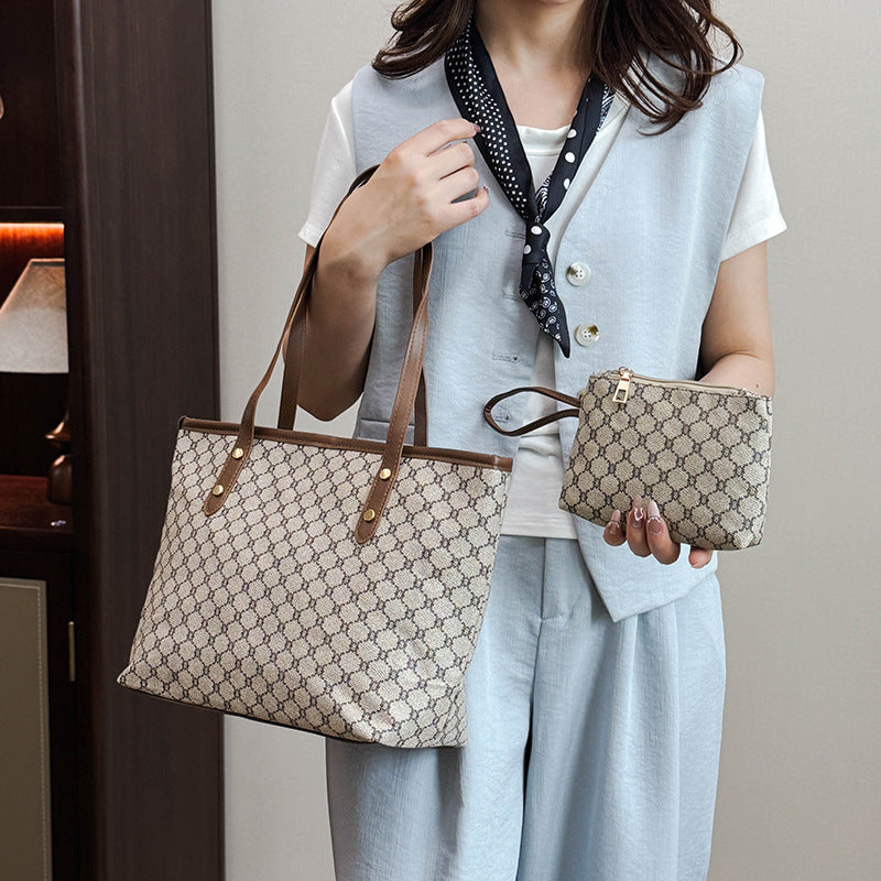 Elegante Designer-Handtasche mit passendem Beutel
