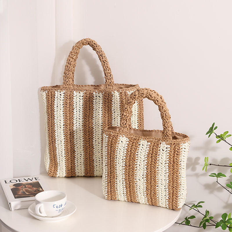 Modische Basttasche mit Strukturiertem Faltendesign Brehn