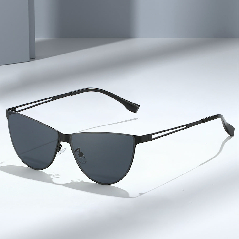 Damen Modische Cat-Eye Sonnenbrille mit elegantem Metallgestell Brehn