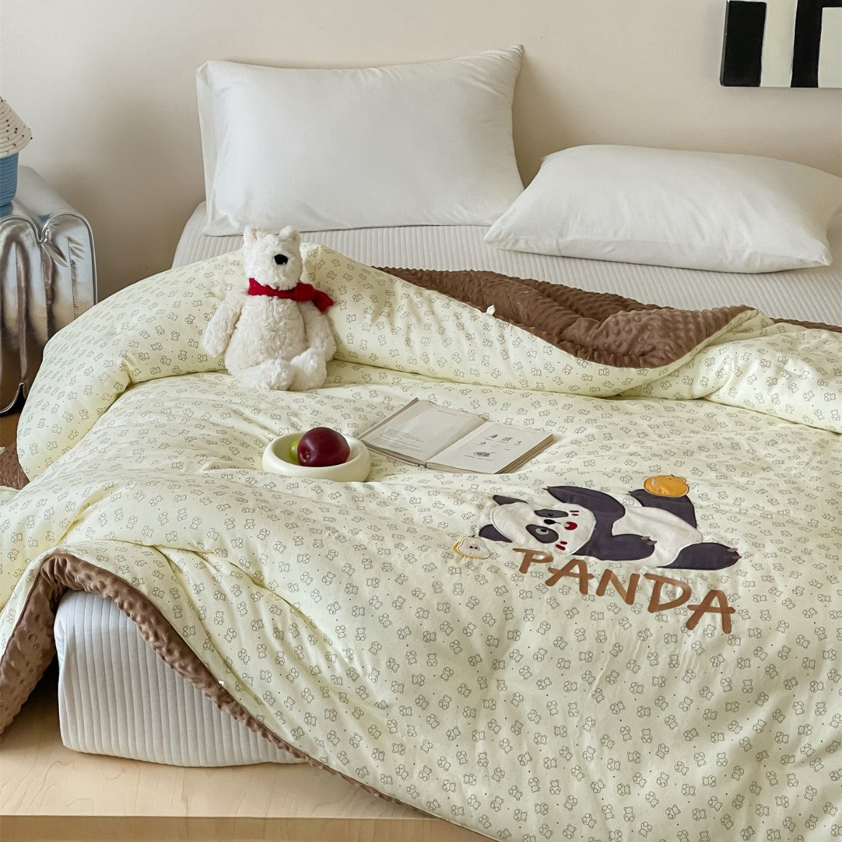 Quilted Baumwollmischung Applikation Hase Komforter Set mit Wendbarem Minky Besatz und Dekorativen Kissenbezügen
