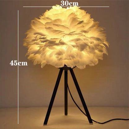Gefiederte Akzent-Tischlampe