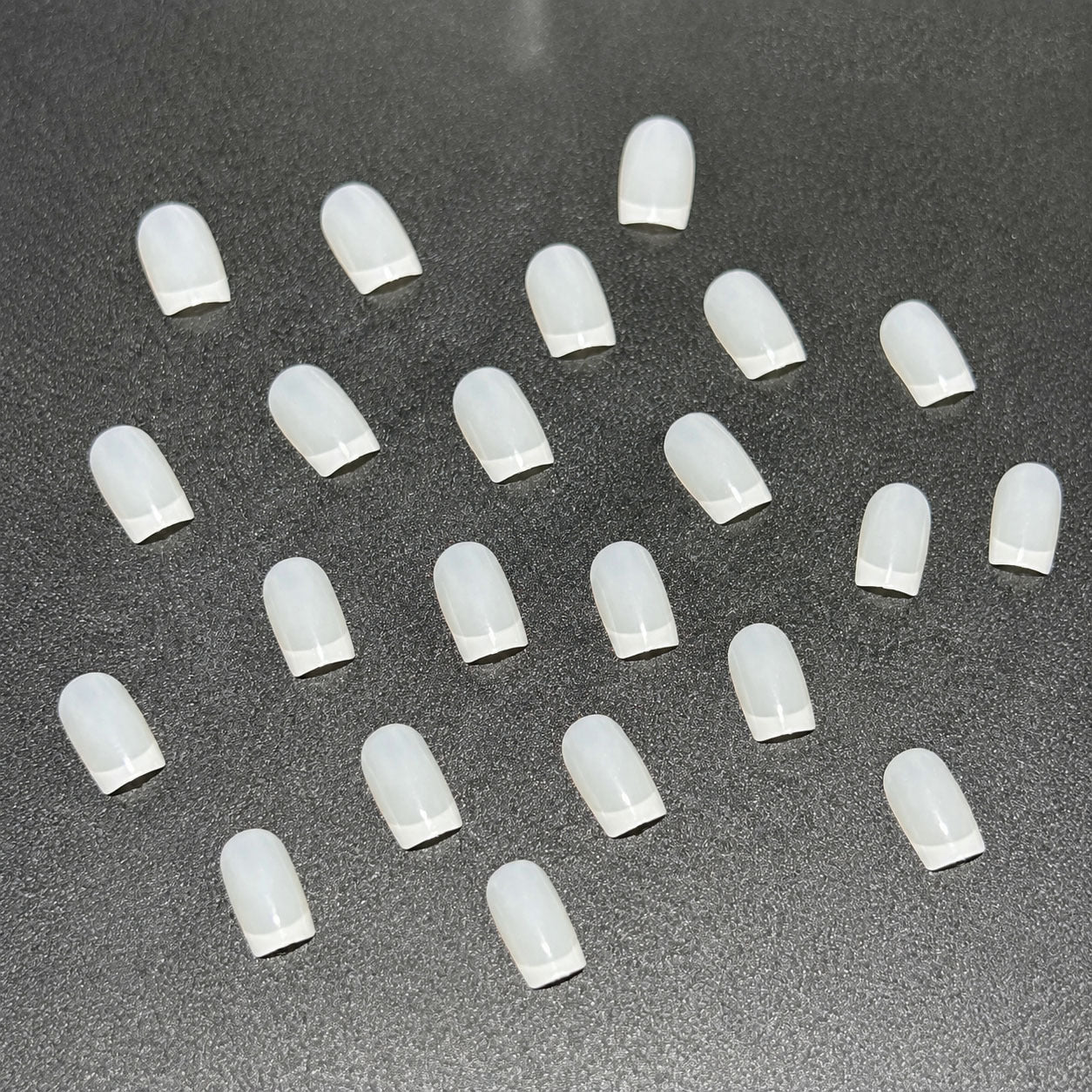 Elegantes French Tip Press-On Nagel Set Brehn