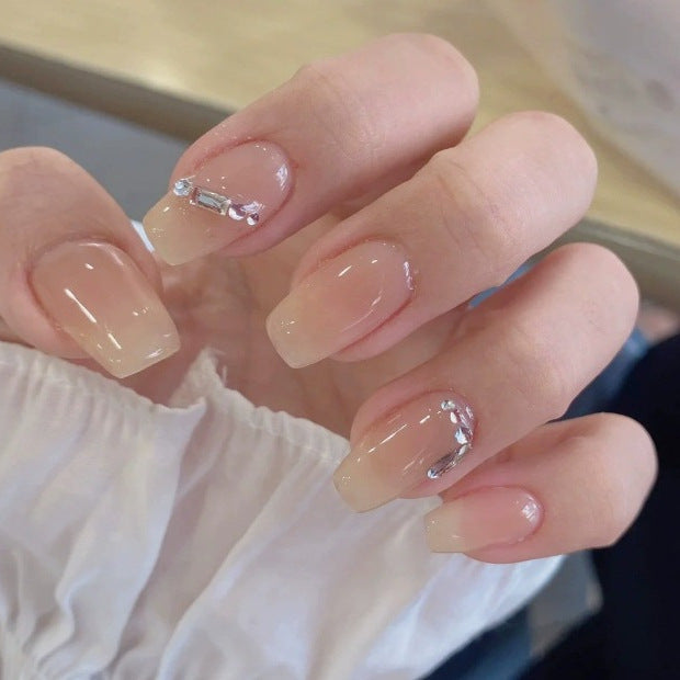 Elegante Press-On Nagelkunst Brehn