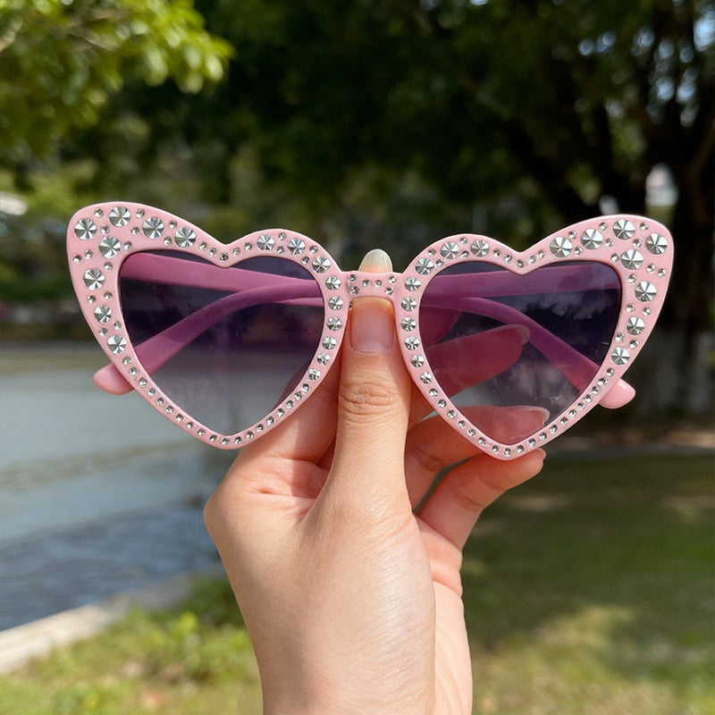 Rhinestone-besetzte Herzförmige Sonnenbrille Brehn