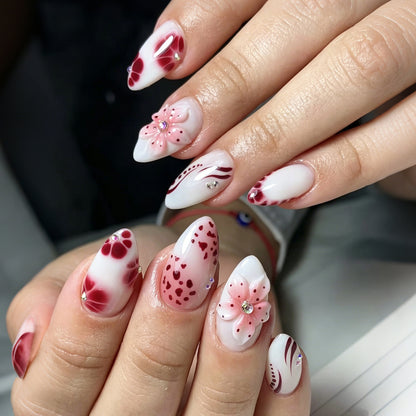 Künstlerisches floral verziertes Press-On Nagelset Brehn 1790636347