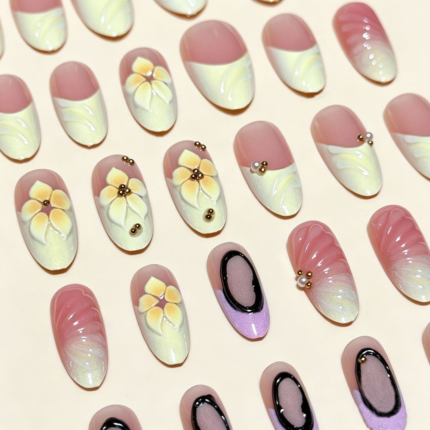 Künstlerische 3D Blumen Press-On Nagelverlängerungen Brehn