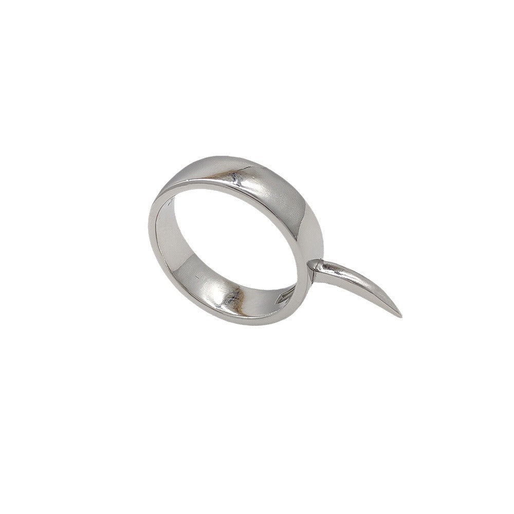 Künstlerischer gewölbter Spike-Ring Brehn