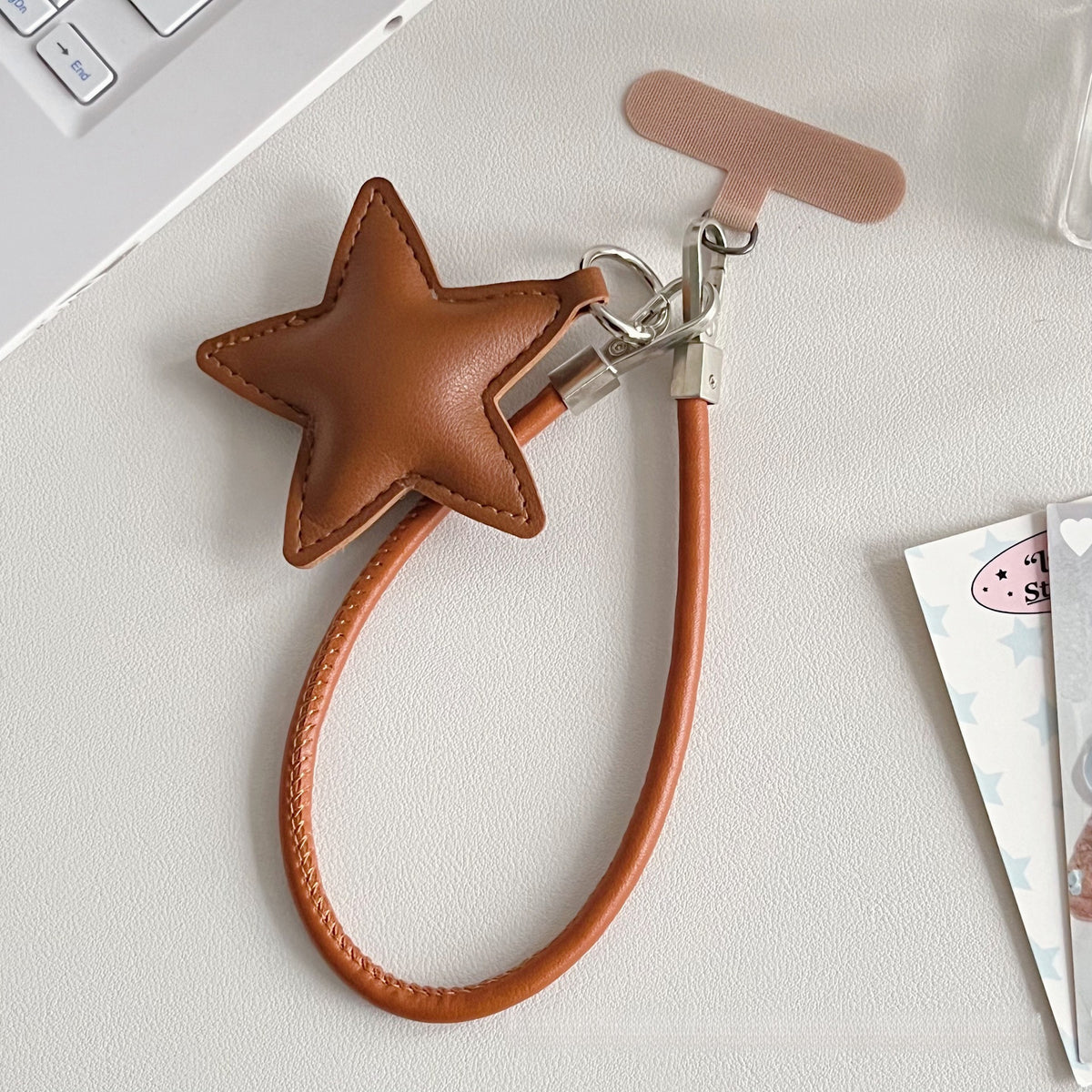 Sternförmiger Schlüsselanhänger Halter Brehn