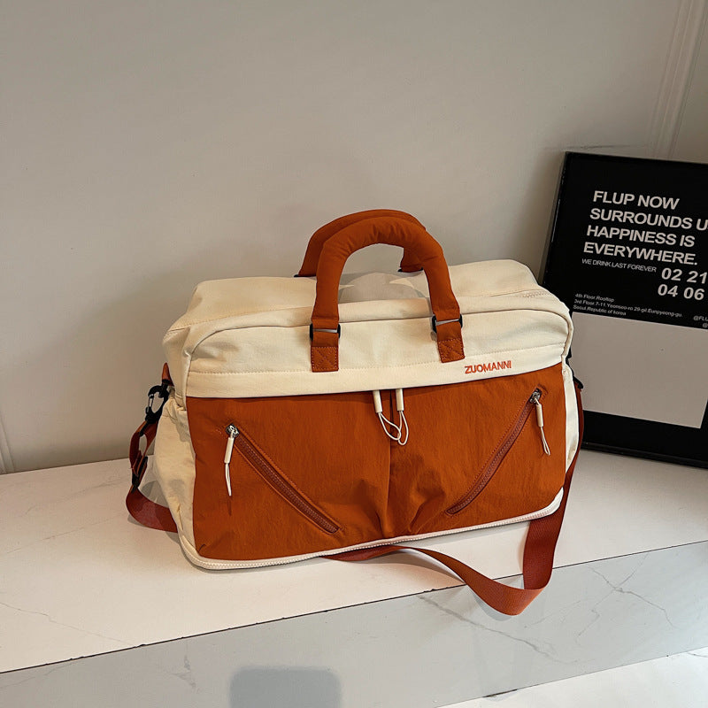 Vielseitige Reisetasche mit mehreren Taschen