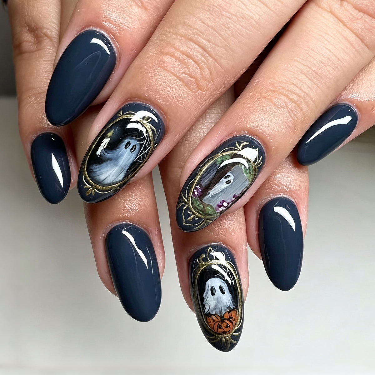 Künstlerische Nagelkunst Brehn