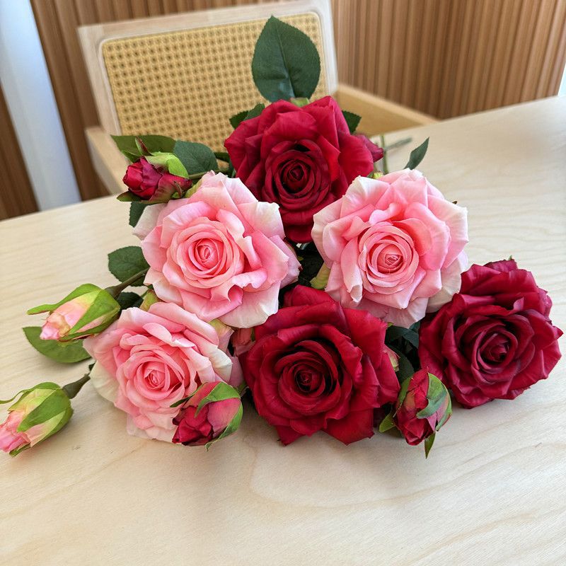 Realistische Künstliche Rosen Blumenarrangement