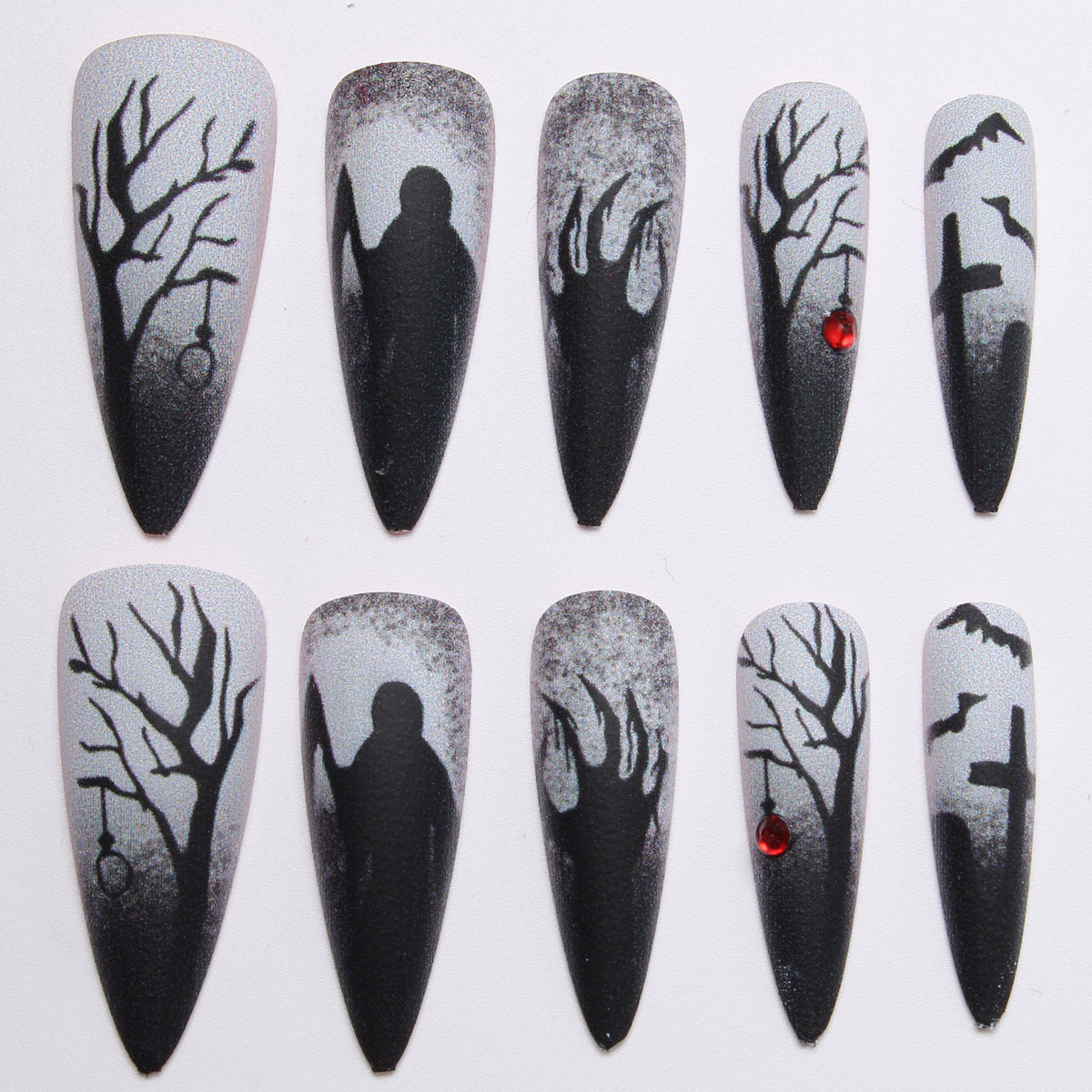 Kreative Kunstnägel mit düsterem Halloween-Motiv Brehn