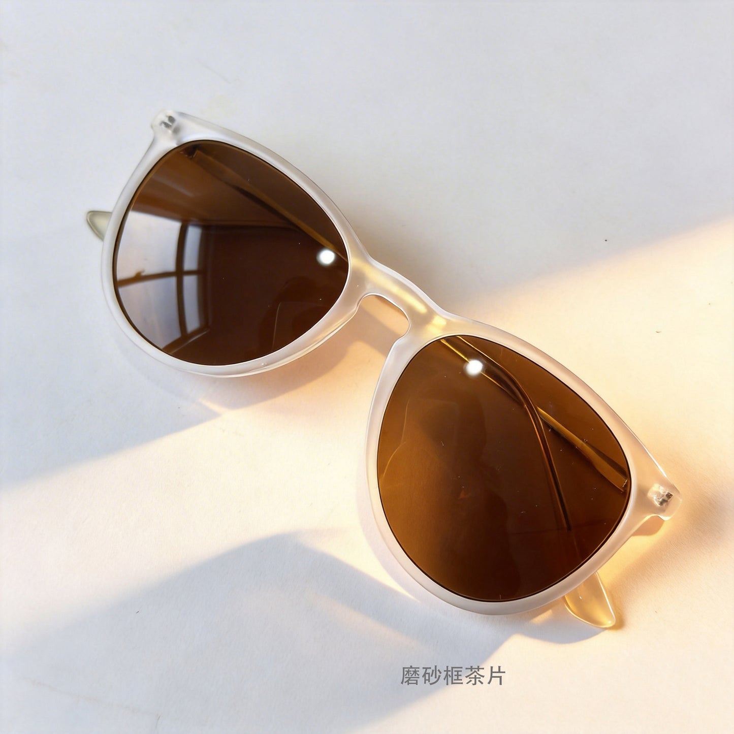 Damen modische Cat-Eye Sonnenbrille mit hochwertigem Kunststoffrahmen und polarisierten Gläsern Brehn