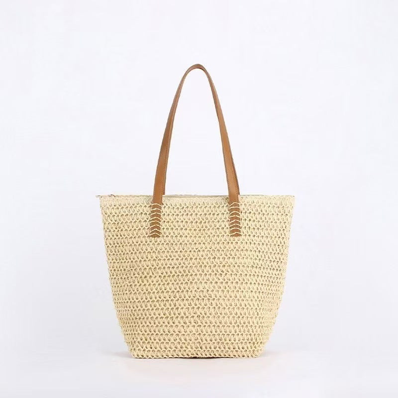 Handtasche Aus Geflochtenem Naturmaterial mit Ledernen Tragegriffen Brehn