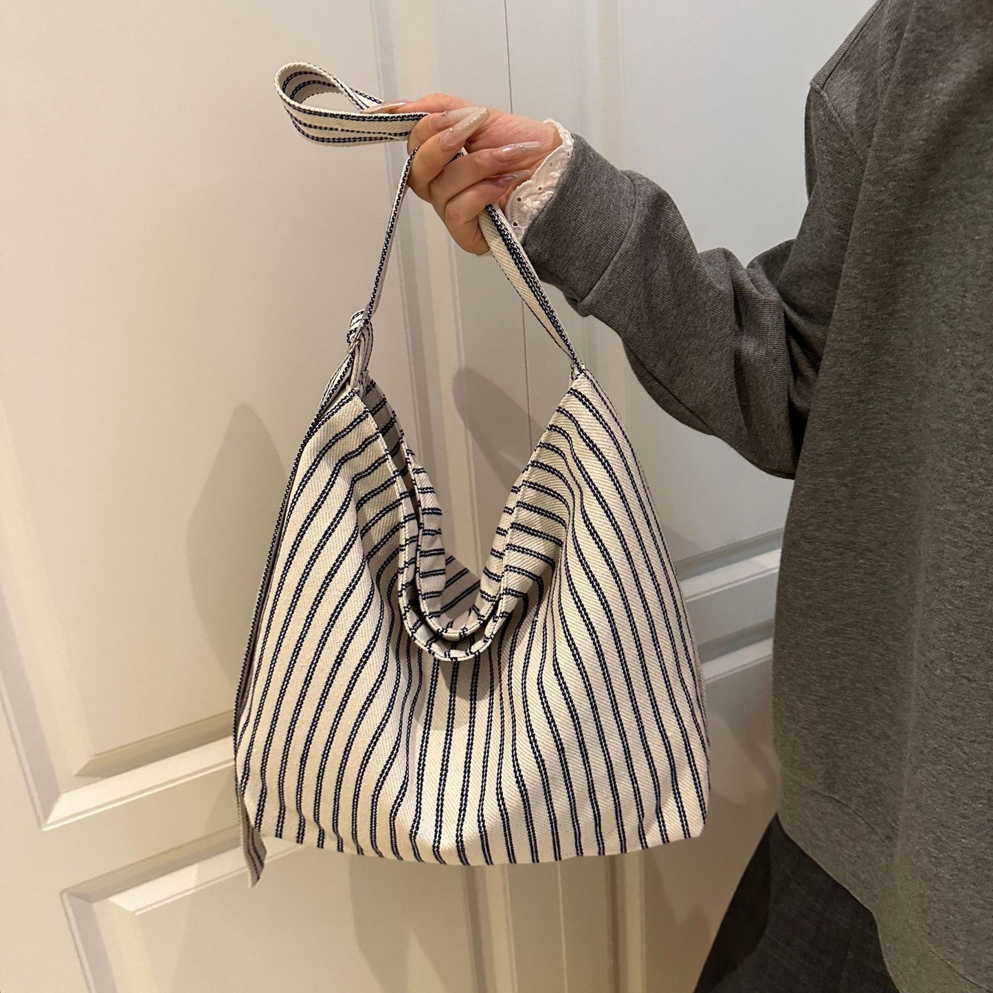 Lässige gestreifte Canvas-Shopper-Tasche Brehn