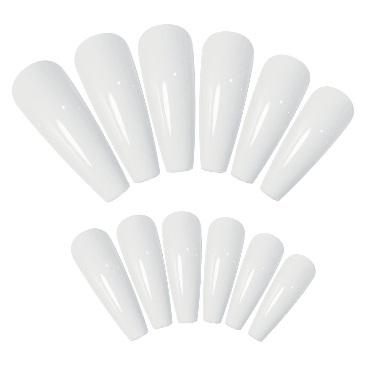 Kunstnagelset mit eleganten Spitzen und glänzendem Finish Brehn