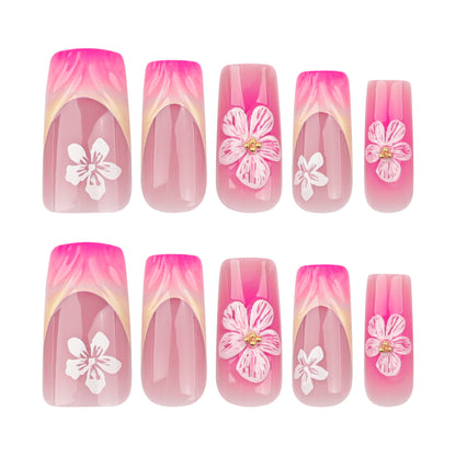 Kunstvolle Nagelverlängerungen mit floralen Designs Brehn