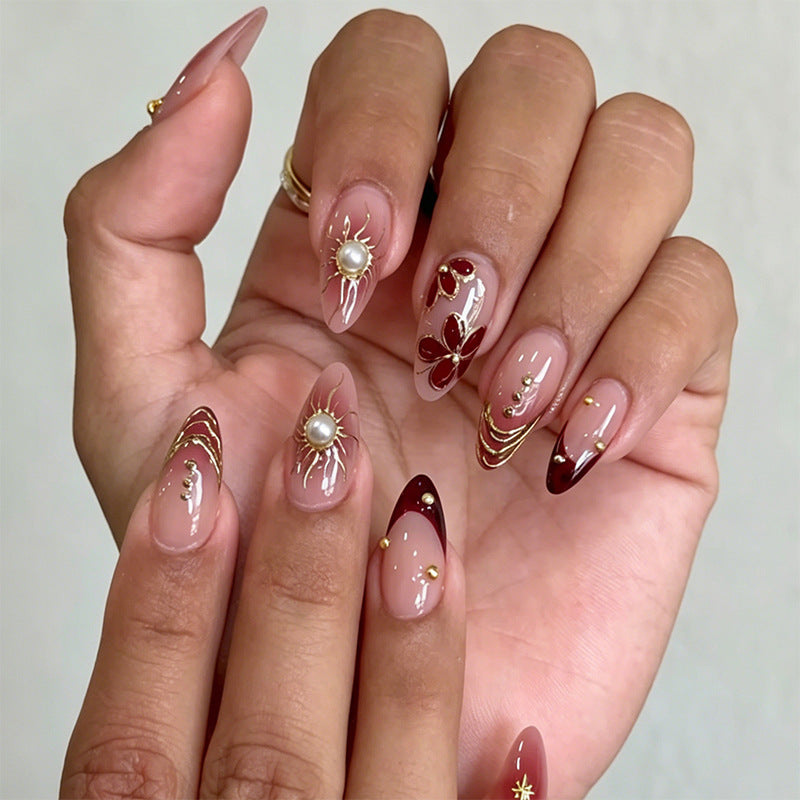 Kunstvolle 3D Nagelspitzen mit maritimem Design Brehn