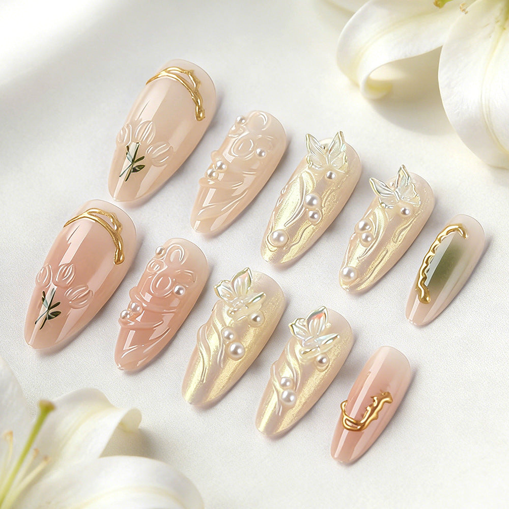 Künstlerische Gel-Nagelverlängerungen Brehn