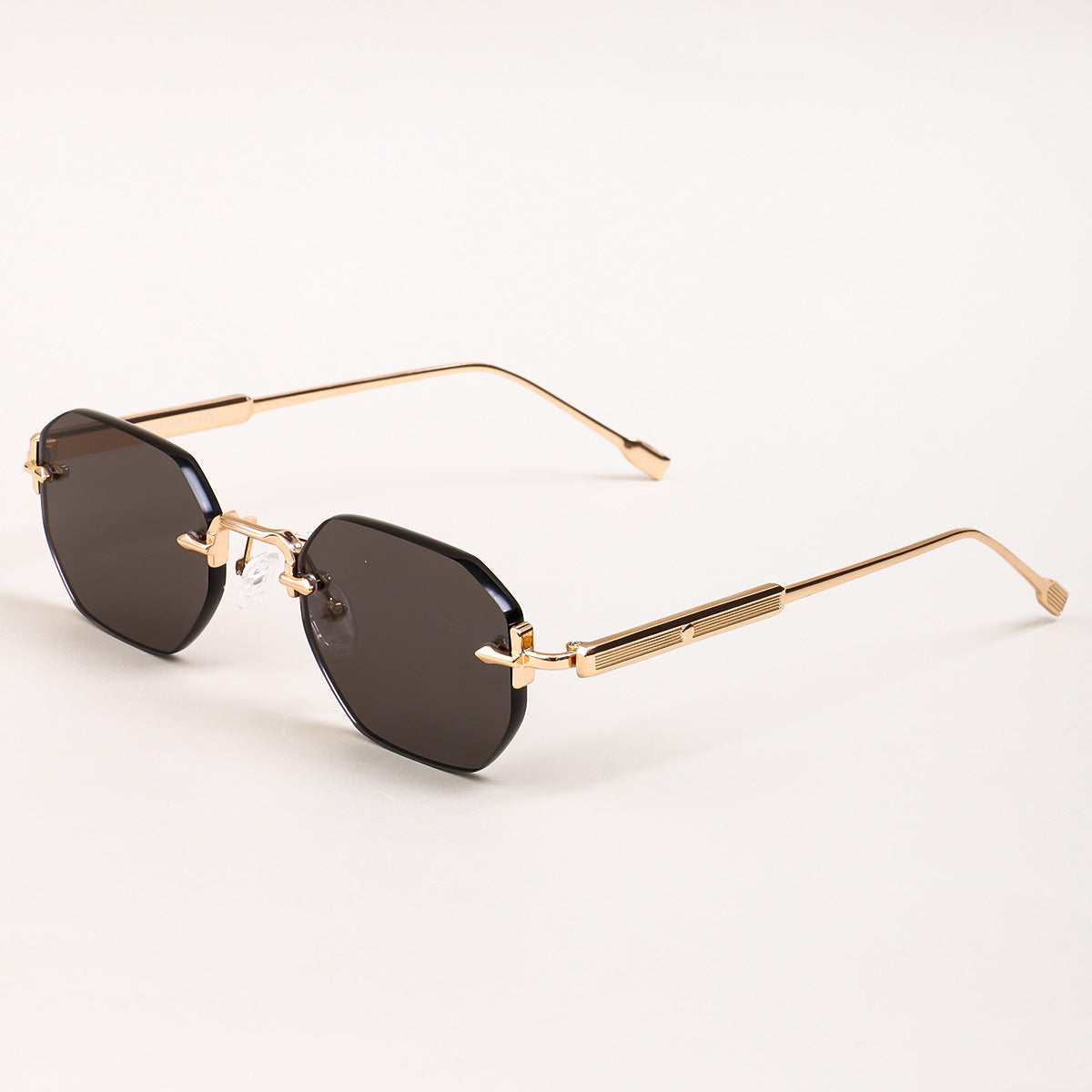 Damen Sonnenbrille mit elegantem achteckigen Rahmen und komfortablen Nasenpads Brehn