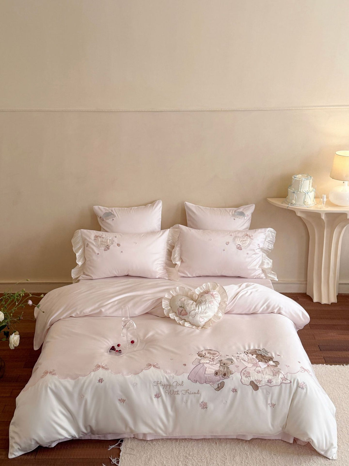 Luxuriöses besticktes Bettwäscheset aus Baumwollsatin mit Rüschen und Märchenmotiv Brehn