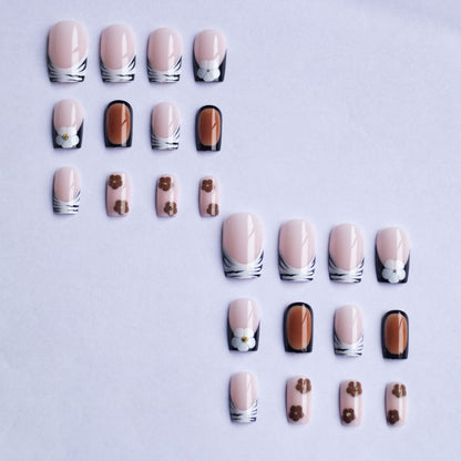 Blumen- und geometrisches Nagelkunstset