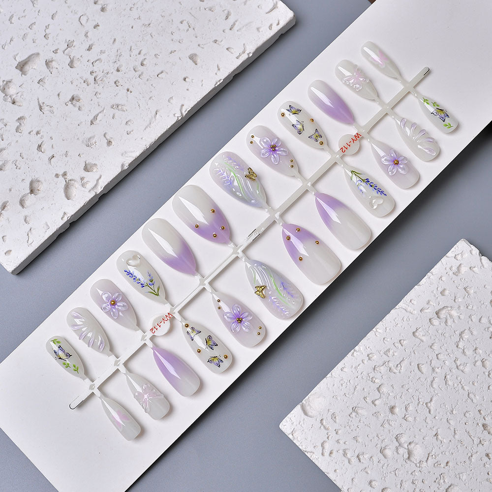 Elegante florale Kunstwerk Press-On Nägel Brehn