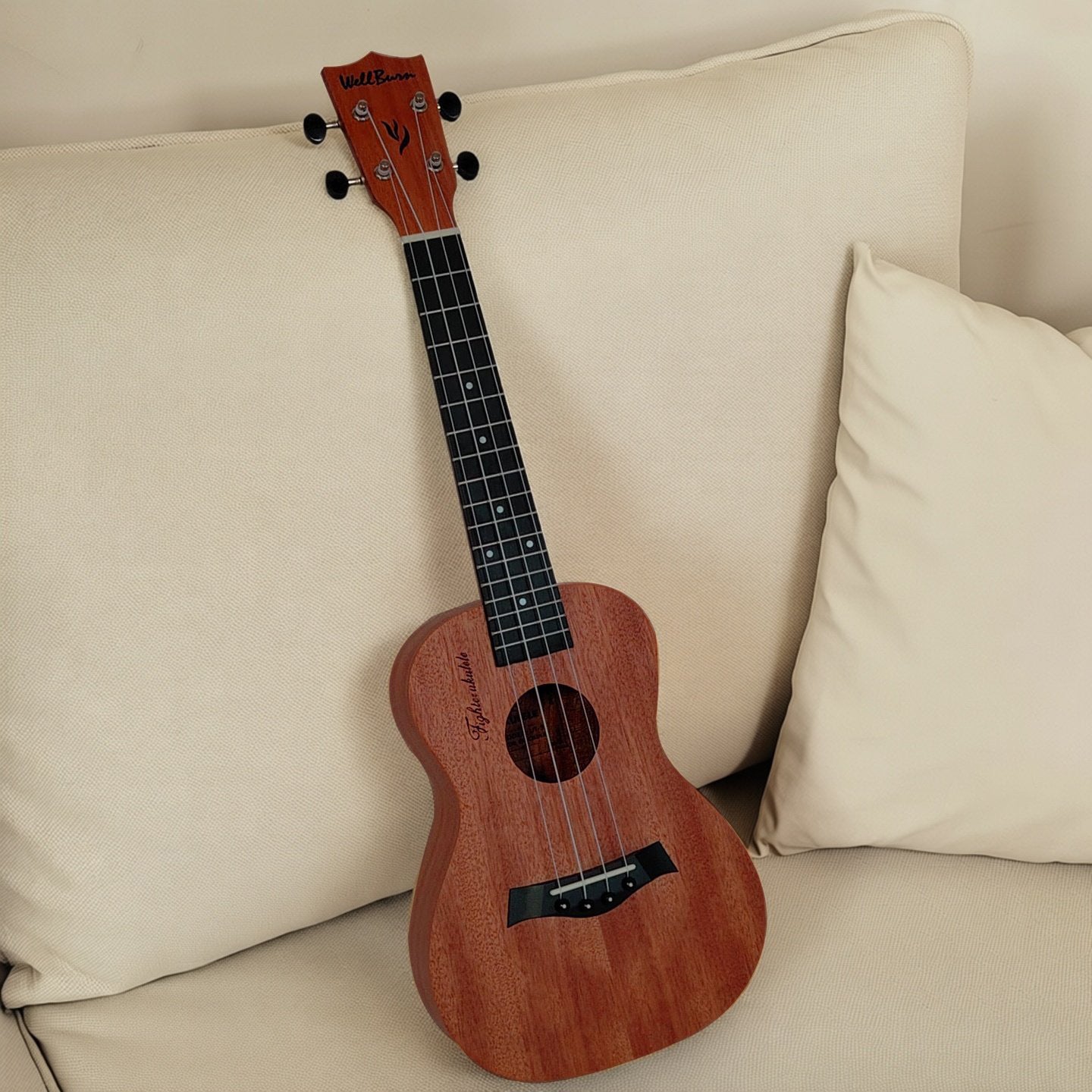 Akustische Ukulele Brehn