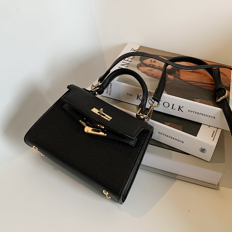 Strukturierte Kunstleder-Handtasche Brehn