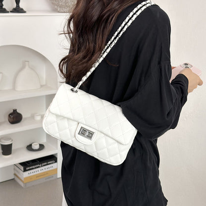 Gequiltete Kettenriemen Abendclutch Tasche