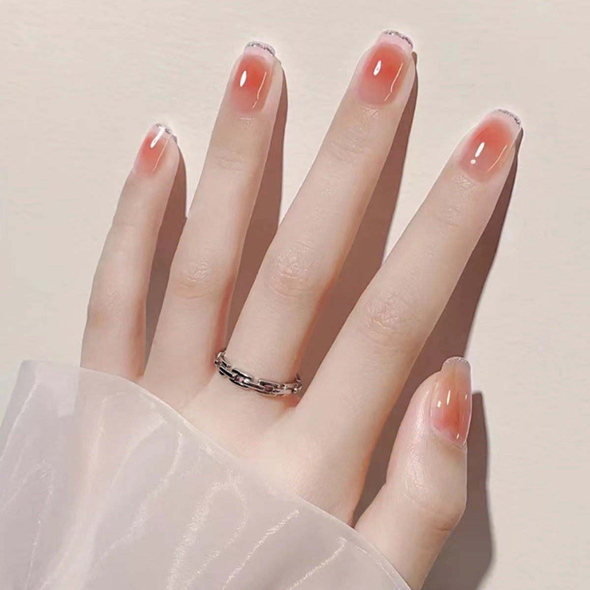 Elegante French Tip Nagelkunst
