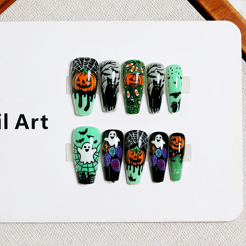 Kunstnagelset mit gruseligen Halloween-Motiven Brehn