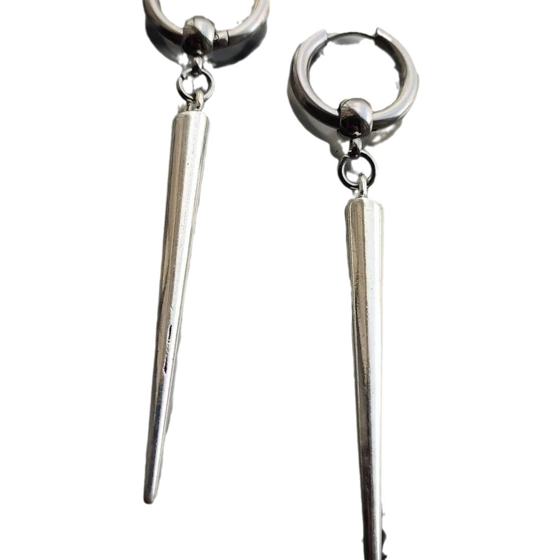 Hängende Spikes Ohrringe Brehn