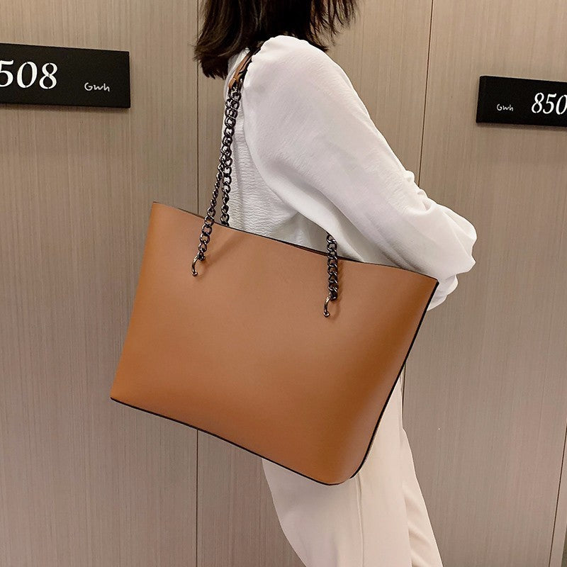 Elegante Schultertasche Im Minimalistischen Design Brehn