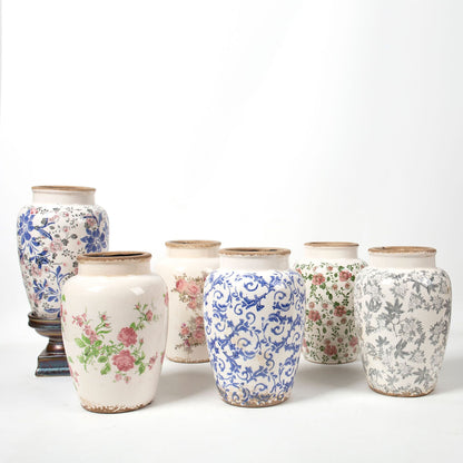 Florale Keramik Vase mit kunstvollem Design Brehn