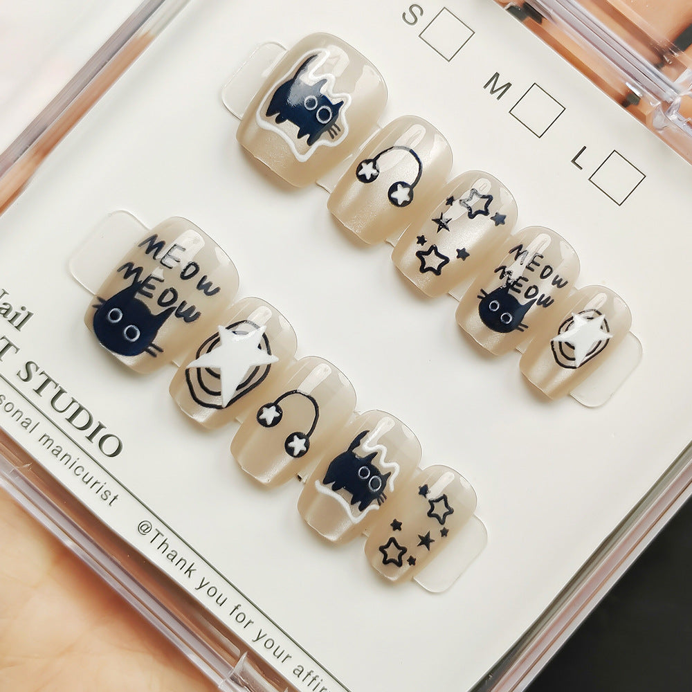 Künstliche Nagelspitzen mit Schimmerndem Design Brehn